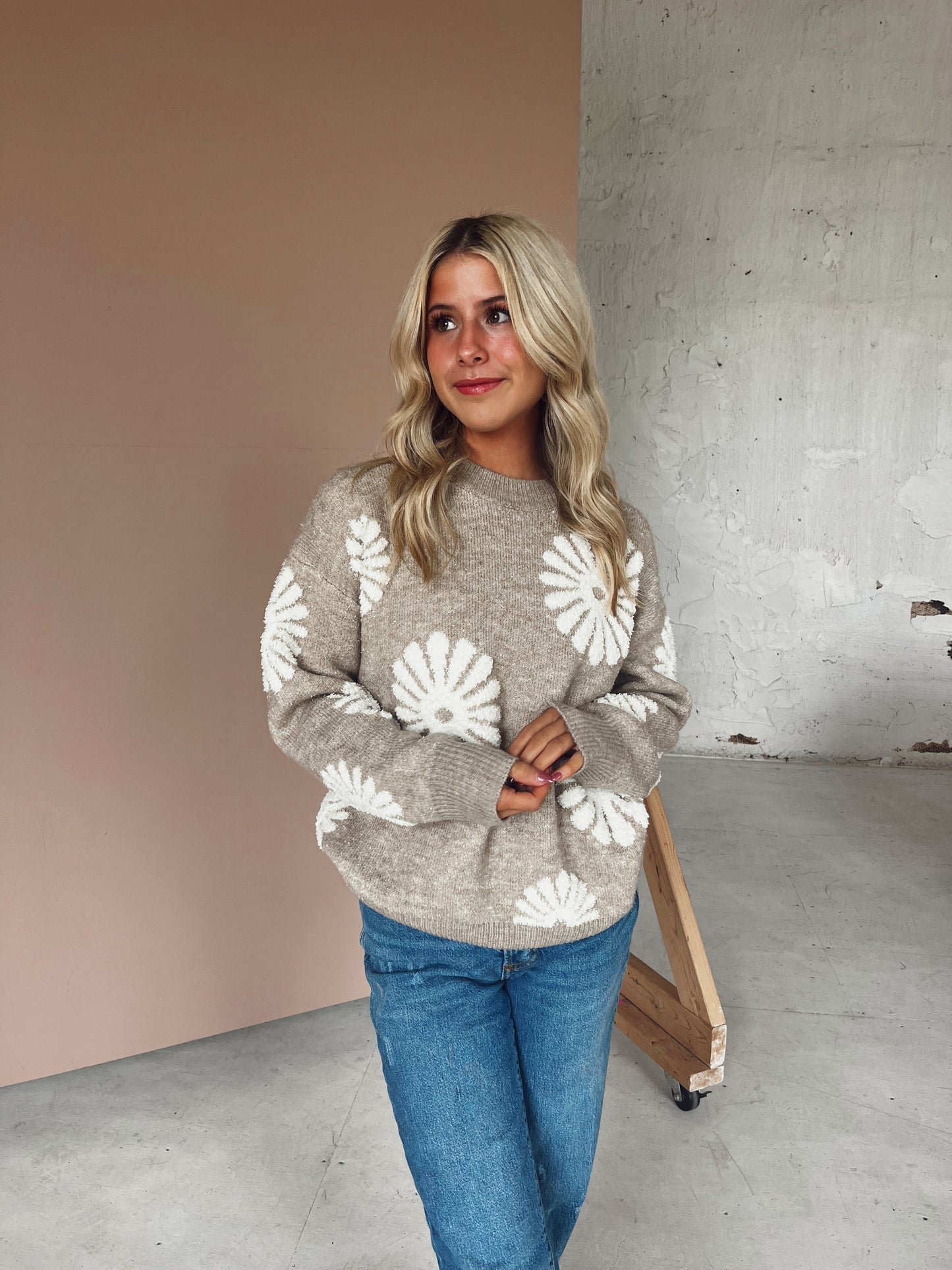 ESTHER TAUPE FLORAL SWEATER